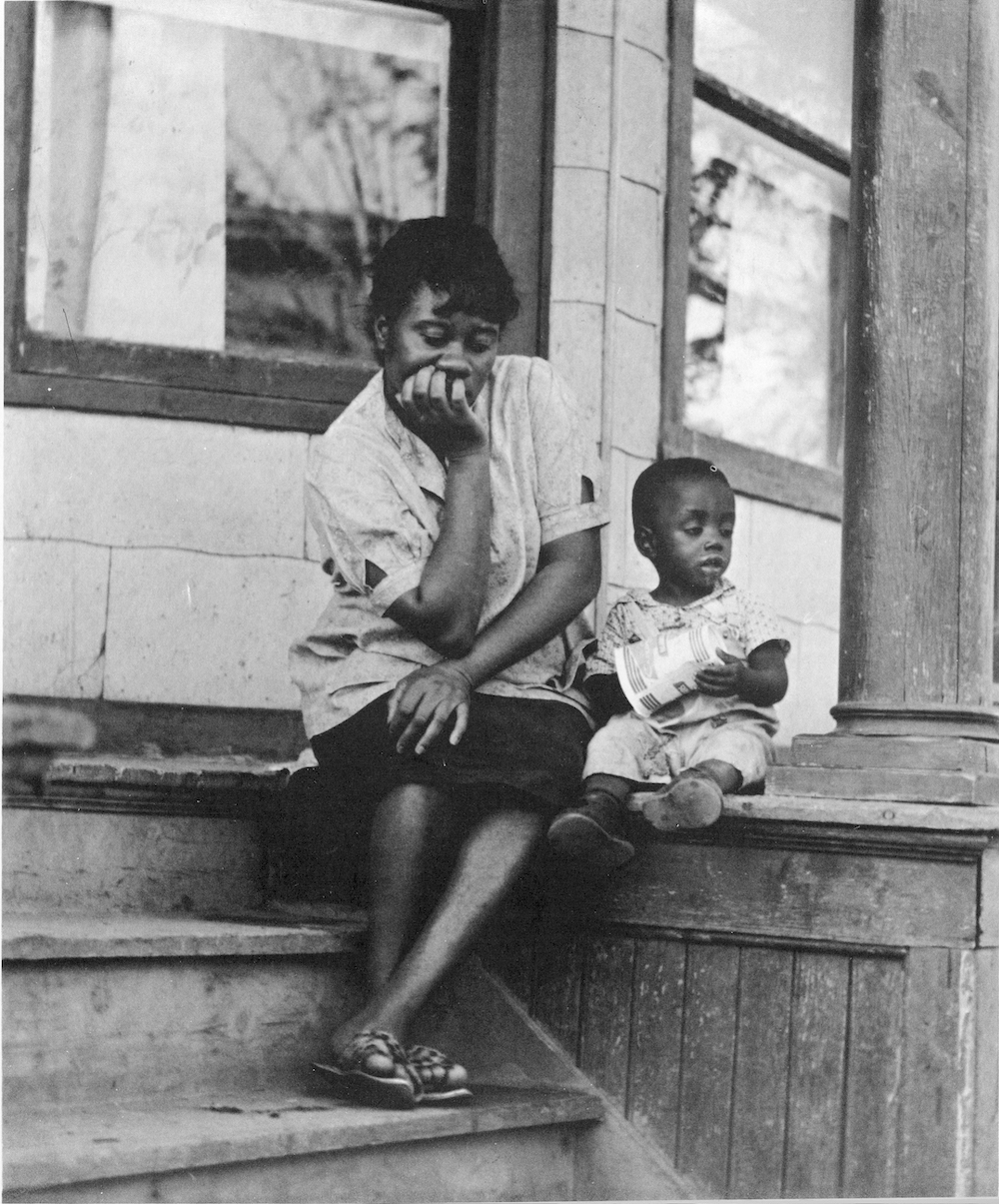 A mother and her child in the 15th Ward in 1963. 
